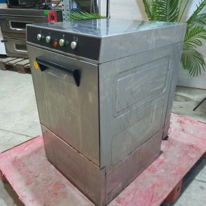 Стаканомоечная машина SMEG UG402DM б/у