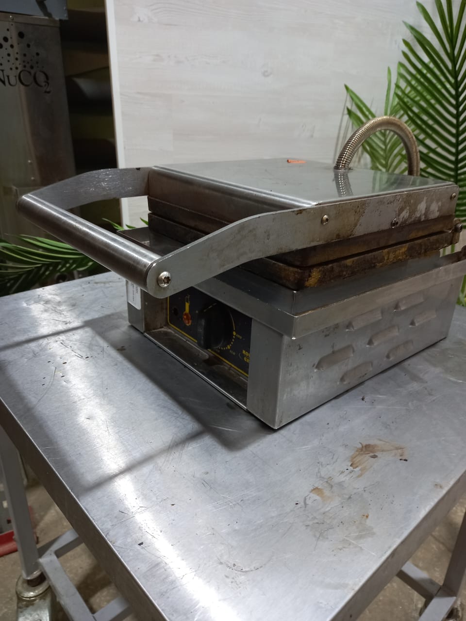 Вафельница Roller Grill GES 10 б/у Вафельница Roller Grill GES 10 б/у