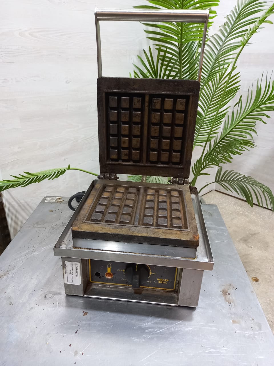 Вафельница Roller Grill GES 10 б/у Вафельница Roller Grill GES 10 б/у