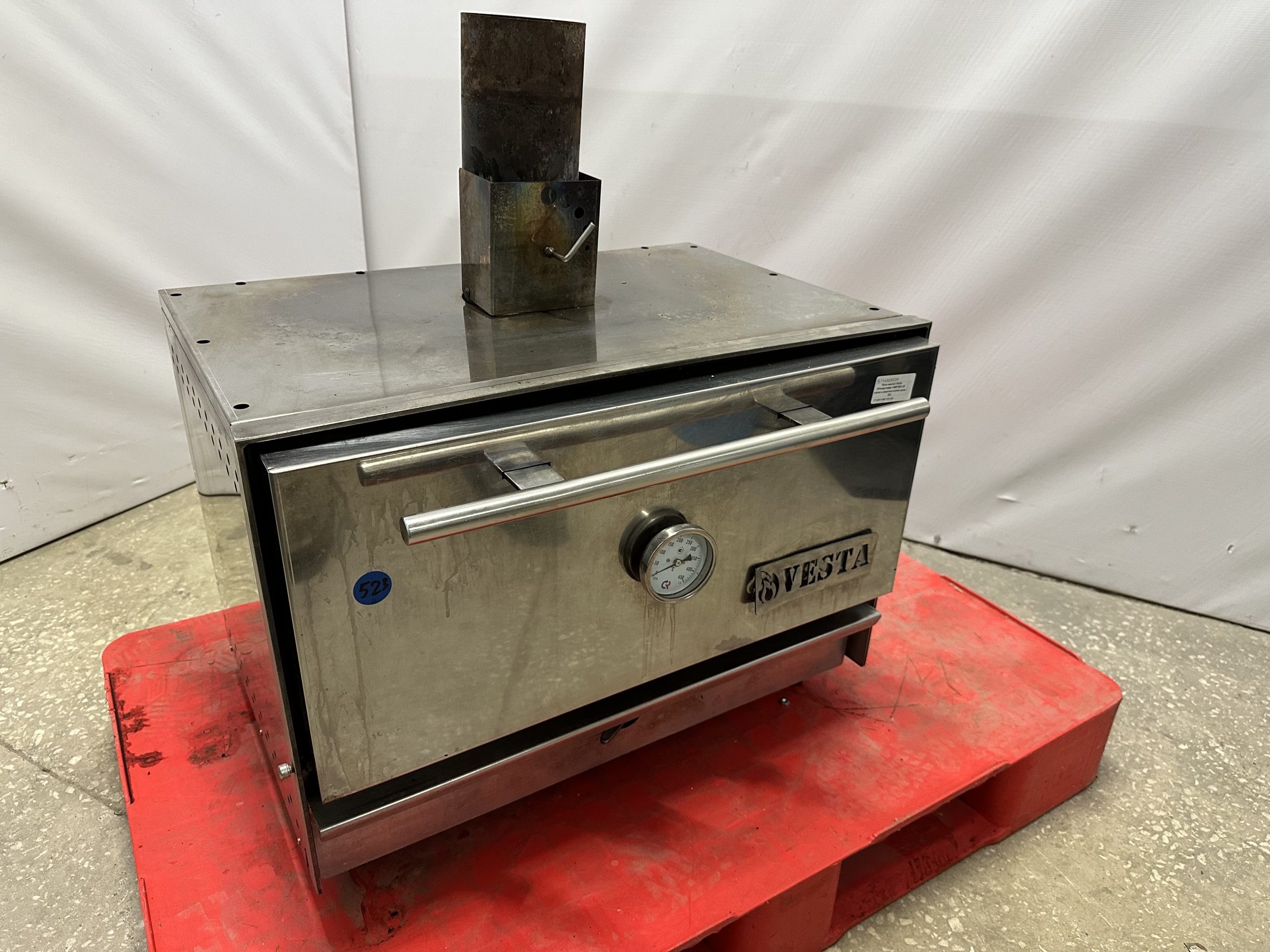 Печь-мангал Vesta 38+подставка 1000*600 c/б полка и решетка кголок краш б/у Печь-мангал Vesta 38+подставка 1000*600 c/б полка и решетка кголок краш б/у