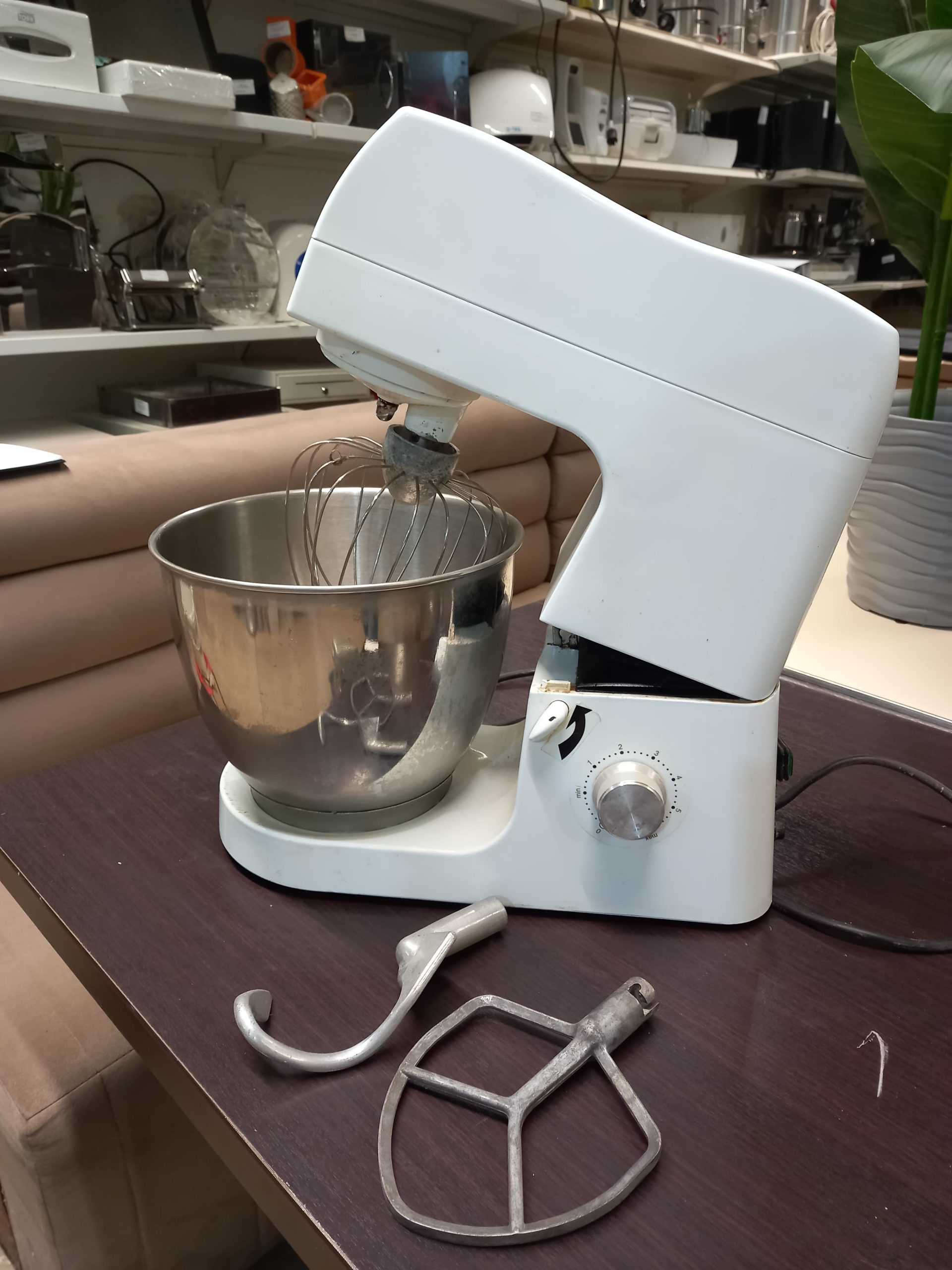 Миксер планетарный GRC HLB -7 б/у Миксер планетарный GRC HLB -7 б/у