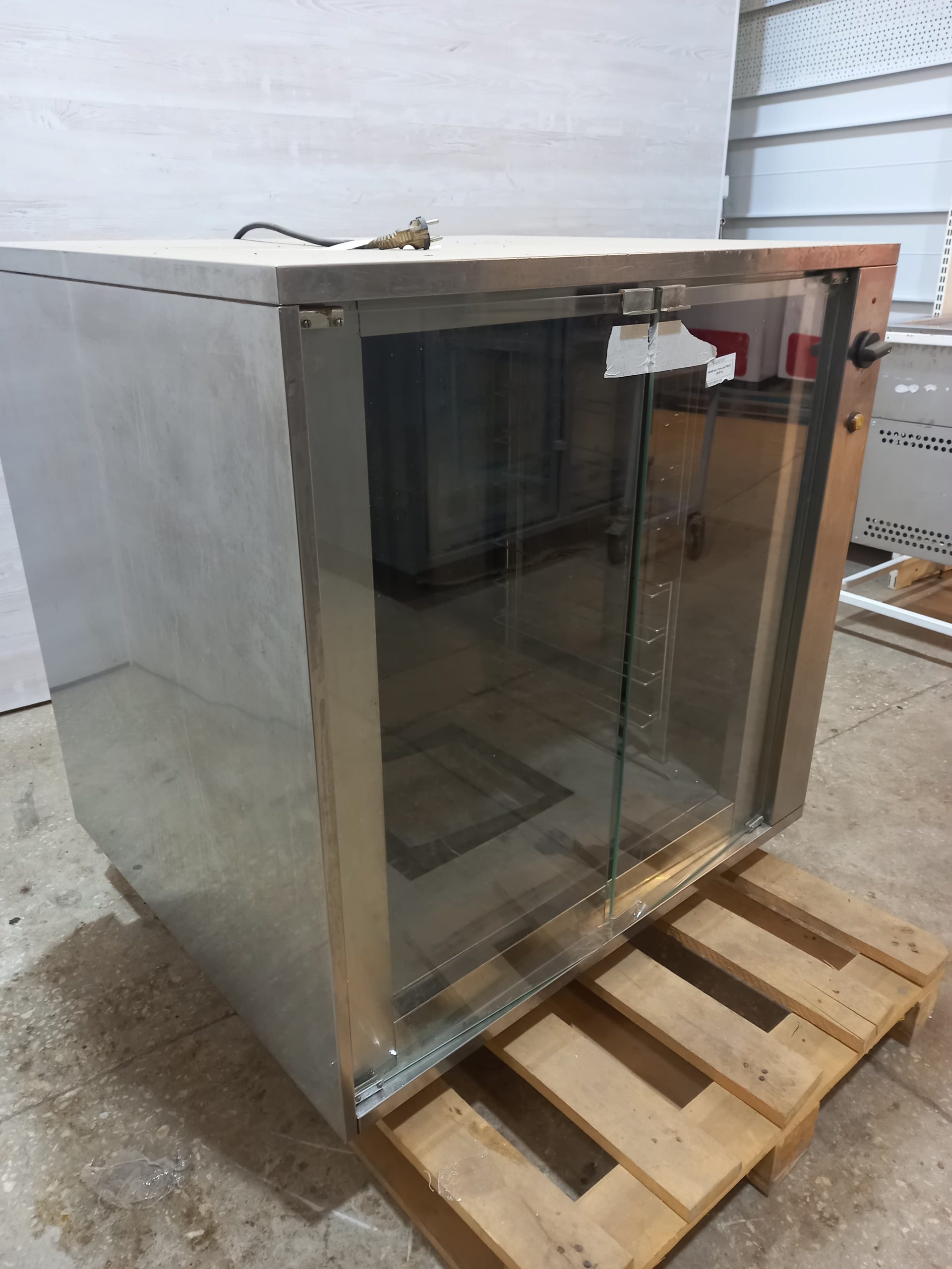 Шкаф расстоечный PIRON L900 б/у Шкаф расстоечный PIRON L900 б/у